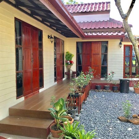 Апартаменти Grandma'S House Накхон-Найок Екстер'єр фото